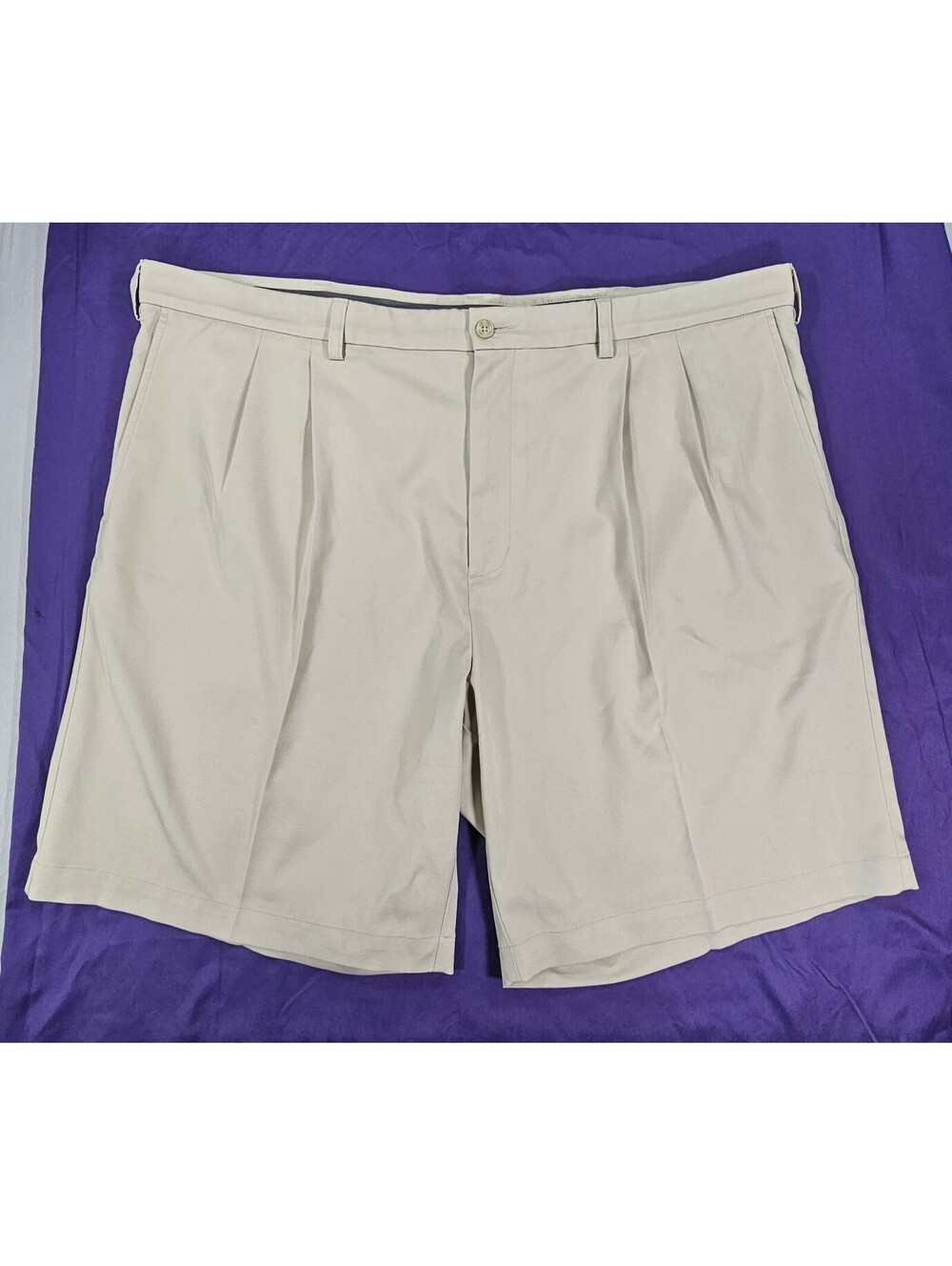 Roundtree & Yorke Performance Work Play Men's Shorts. Size 46B. Golf